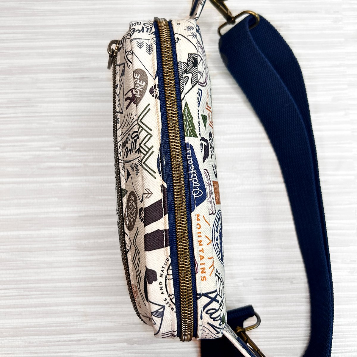 Hiking Fanny Pack for Women, Adventure Belt Bag, Outdoor Crossbody Bag - Image 7